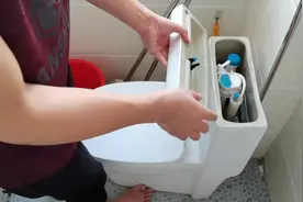 马桶水箱冲水按钮的那些事，讲解安装和调试的小窍门视频封面