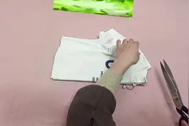 不想穿的连衣裙别丢! 腰节剪开，给宝宝改成套装，家人都说好看