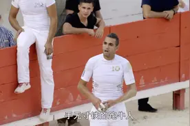 地球上的自然奇观：卡马格人与当地的动物形成了一种危险关系视频封面