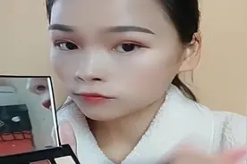 村里的姑娘，稍微打扮一下，也比不城里的姑娘们差！视频封面