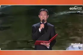 「中国正能量2021」新时代正能量！张译深情诵读《大江大河2》经典台词：我愿为之奋斗图片