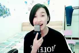 梁红演唱歌曲《黄梅戏》,这是一段经典的旋律,把我带回那个世界里视频封面