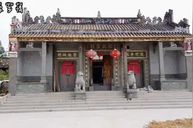 吴川十大首富陈阳南美丽乡村平城村，我们来看一下3000万庙宇