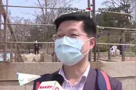 八大关花石楼、公主楼开门迎客，市民想进入，还需扫2个码