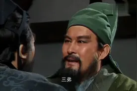 泪目！张飞随诸葛亮入川，拜别关羽，不想却是此生最后一次见面视频封面