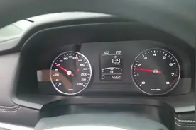 朋友新买的车，荣威i6旗舰款，落地9万4，现在的国产车真是牛视频封面