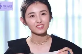 彭昱畅机场偶遇张子枫，大喊：妹妹等等我！张子枫反应太可爱视频封面