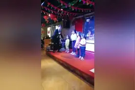 爆笑之婚宴主持人我是我儿爹我是我爹儿系列视频封面