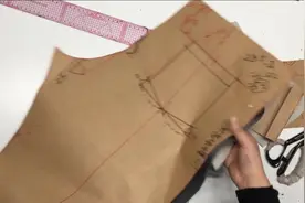 这么帅的男士运动裤，看看裁缝打的版视频封面