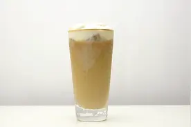 咖啡的第n种喝法，玫瑰海盐奶盖咖啡，好喝不上头，来一杯？