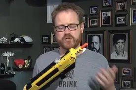 国外发明“打苍蝇神器”，绿色环保，一“枪”打死一只，效果显著