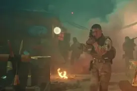 中国安保队解救人质与绑匪激烈对决，场面不输好莱坞大片视频封面