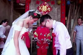 山东一姑娘嫁福建小伙，不顾家人反对，这就是新郎的家视频封面