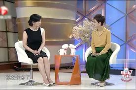 宝宝的脑门子特别大，是个大方颅，这就是宝宝缺钙的特征