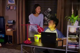 影视：男子娶了女警察当老婆，结果一举一动都被监视