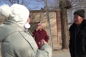 农村八旬老人真有钱，一开口就是几十万，儿子孙子跟着享福了视频封面