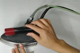 蒸汽熨斗不出蒸汽或蒸汽不够大，老师傅教你简单解决办法视频封面