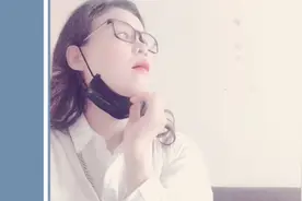 沐沐下班回家炸油条看成品忍不住笑了，母子相依为命生活也有欢乐视频封面