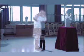 女子因为自己的不小心，却害死闺蜜，说声对不起有用吗