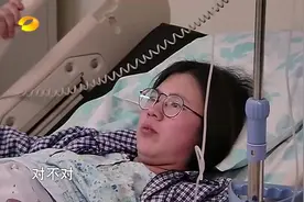 初产妇顺产至少要疼10几个小时，准爸爸心疼，想各种办法帮老婆视频封面