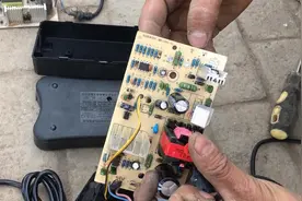 小鸟等负控电动车充电器损坏客户不同意换充电口怎么办？师傅教你视频封面