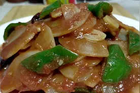 一个土豆，一个西红柿，教你做出开胃又下饭的家常菜视频封面