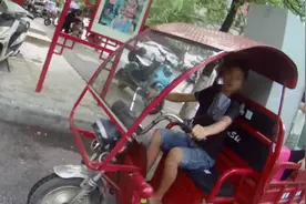 新余：15岁男孩无证驾驶三轮车，还对交警发火！图片