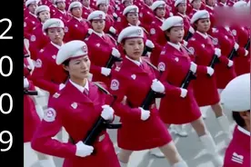 1981、1984、1999、2009、2015中国大阅兵，女兵方队对比
