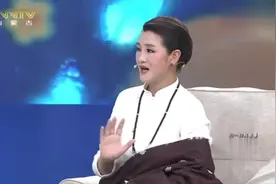 降央卓玛全家福曝光，竟还爆料自己的婆媳关系，婆婆喜欢东北烙饼视频封面