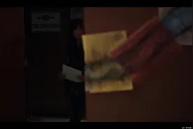 怪奇物语：威尔画了大堆藤蔓的图，霍珀被困怪物巢穴，陷入困境