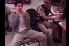 这一定是美国产的手铐视频封面