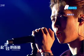 王嘉尔深情演绎周杰伦《范特西》专辑的经典曲目《安静》视频封面