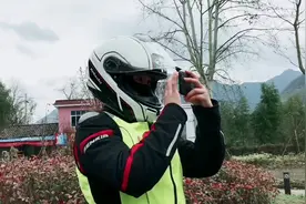 开心小默第一次摩旅，南京鹰之队二位父辈大叔为其保驾航图片