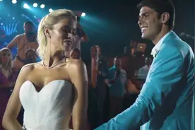 卡卡迎娶24岁模特 儿子女儿送上婚戒 天选之子动情落泪