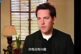 《老友记》2005年幕后访谈菲比的老公迈克