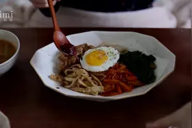 治愈系【kimi】韩国女生的乡村日常~拌饭素食,用腌制大酱卤肉视频封面