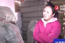 小作坊贴标灌装多种汽车产品，老板娘一问三不知：我只管干活视频封面