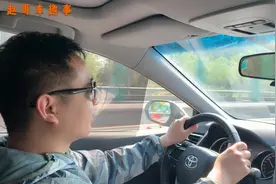 高速已经恢复到以前的拿卡过杆了，看来马上就开始收费了视频封面