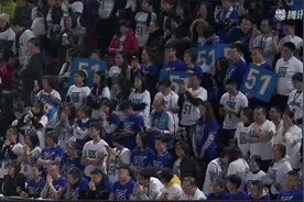 眼泪再也控制不住！当全场高喊51号吉喆……视频封面