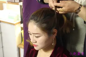 中短发女人最爱的出街发型，简单易打理，手残党也能轻松学会视频封面