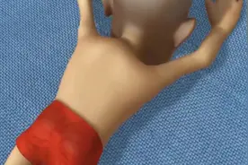 熊出没：光头强要晒太阳变猛男，懒猫肥波在他背上煎鸡蛋！视频封面