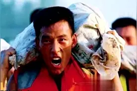 中国海军陆战队训练严格，耐严寒训练，温度低至零下三十度