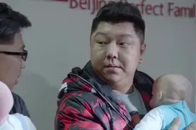 嘿孩子：元元产子，方向特意学习管孩子，谁知偶遇八卦记者视频封面