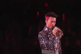 李克勤写给谭咏麟的歌，在演唱会上把校长唱哭，满满的经典回忆！