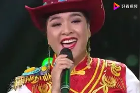 茸芭莘那唱响《弥渡山歌》，经典嗓音让你陶醉，太有味道了！