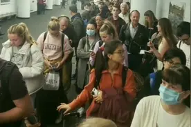 “美籍华人”是什么意思？怎么也回来搞事情，还投诉？视频封面