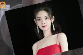 她身高172长相清新，在无心法师饰演岳绮罗，被日本网友奉为仙女视频封面