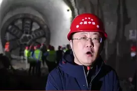 青岛：我国穿越海地距离最长地铁隧道贯通，穿越九层断层破碎带视频封面