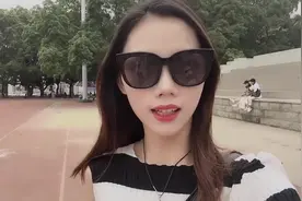 六金去广西大学拍摄，校服和婚纱随意切换，裸露后背太性感！视频封面