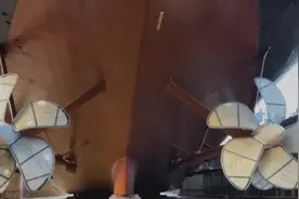 约翰肯尼迪航母没有下水时真实样子，航母水下真实样子很少能见到视频封面